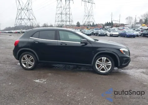 2015 Mercedes-Benz Gla 250 z USA, uszkodzony, nr VIN WDCTG4EB6FJ111093